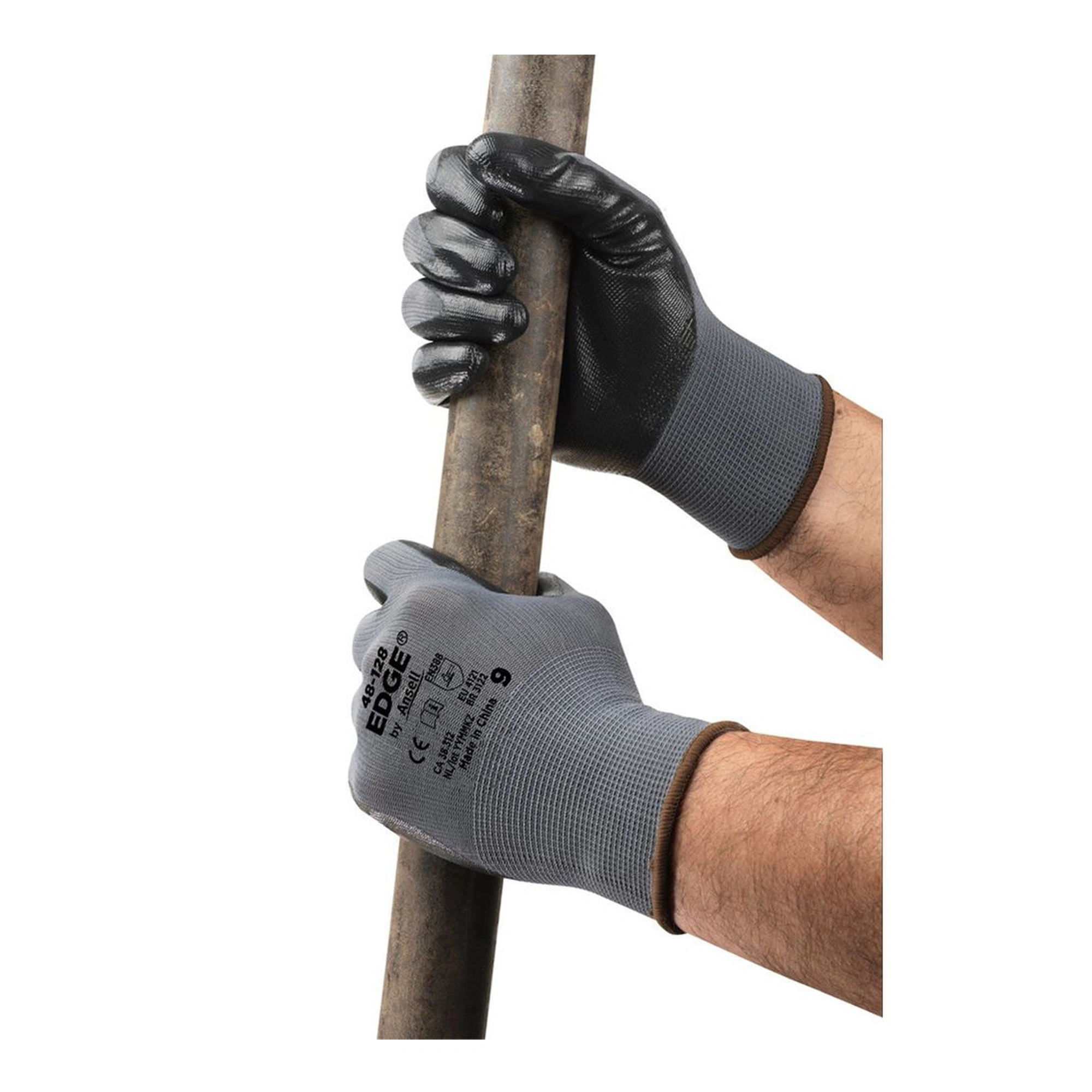 Ansell EDGE 48-128 Mehrzweckhandschuhe mit schwarzer Nitril-Beschichtung in grau/schwarz, tragen ein Rohr bei leichten Montage- und Wartungsarbeiten, VE 12 Paar, Art.-Nr. 48-128