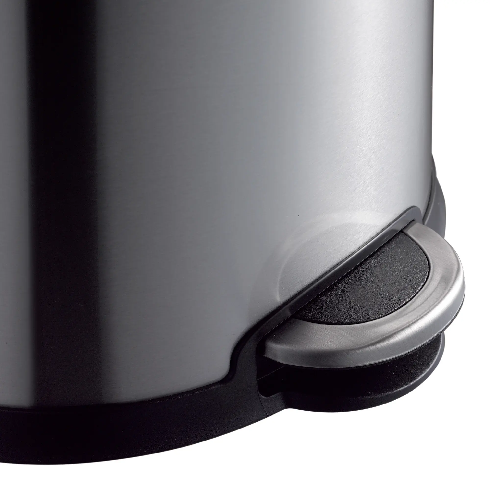 EKO Ellipse Tretmülleimer 30 Liter aus mattem Edelstahl mit Anti-Fingerabdruckbeschichtung, Fußpedal und Soft-Close-Mechanismus