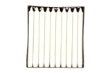 Weiße Stabkerzen im Set, gleichmäßig angeordnet in einer Packung, ideal als elegante Tischkerzen für festliche Anlässe, Deko und Alltag, Art.-Nr. 0001