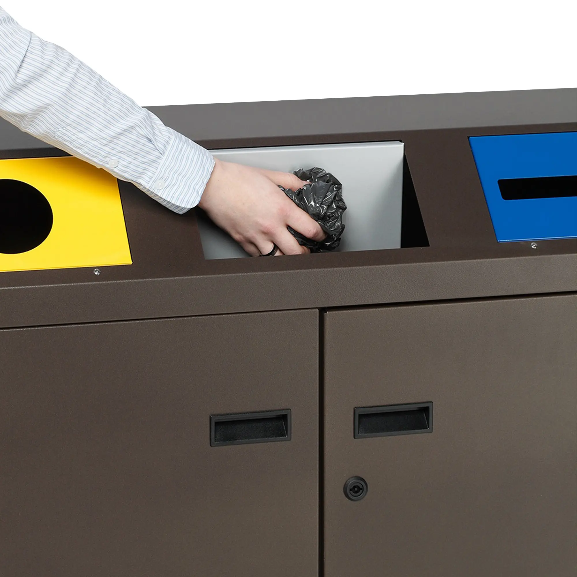 VAR Wertstoffsammelstation WS 97, 3 x 80 Liter, braune Stahlblech-Mülltrennstation mit farbigen Einwurfklappen und abschließbaren Türen, Artikelnummer WS 97