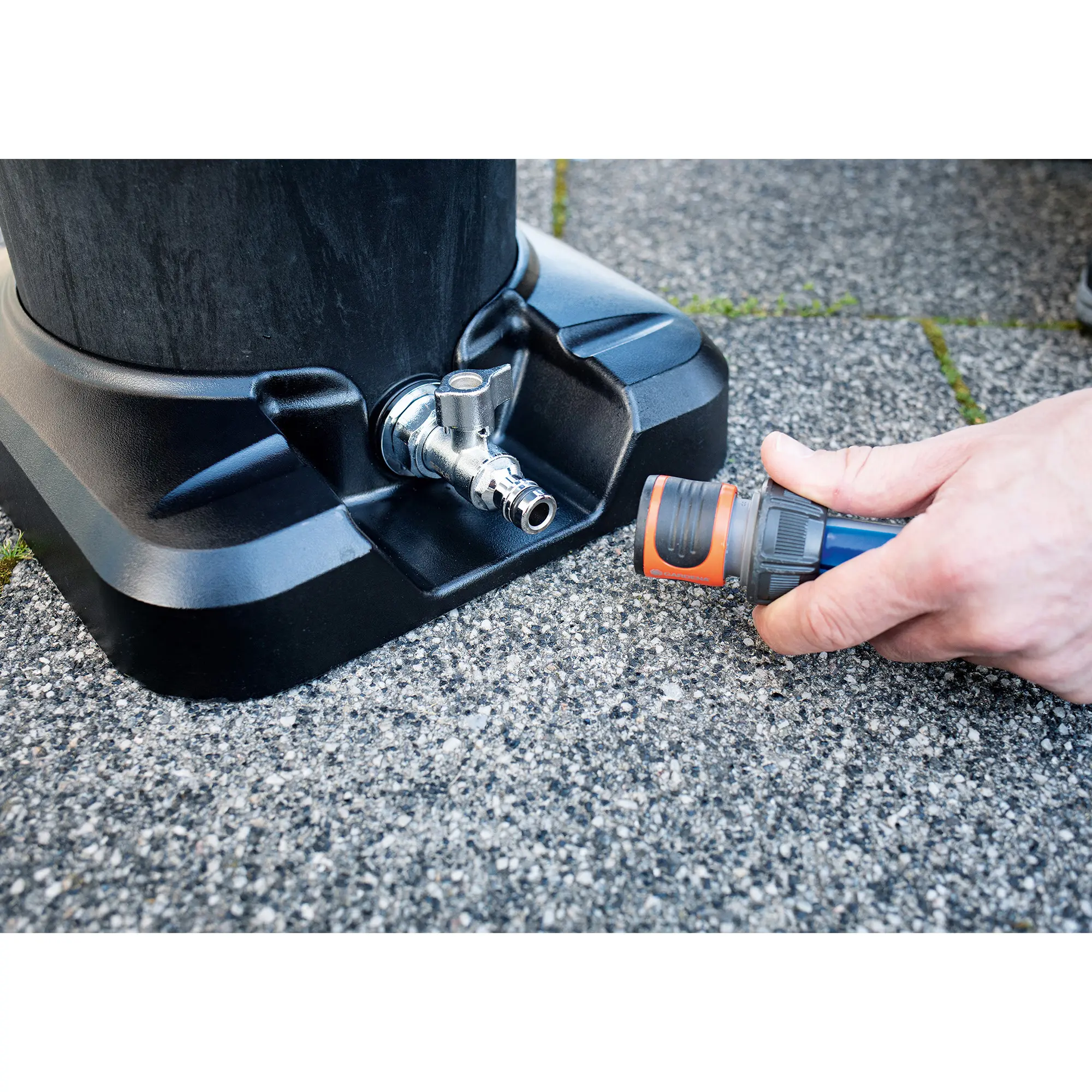 Unger HydroPower Ultra DI-Reinwasser-Filter von Unger als mobiles DI-Reinwassersystem mit Filtertank und Fahrgestell für professionelle Glas- und Gebäudereinigung