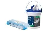 Tork Oberflächenreinigungstücher im praktischen Spender-Eimer mit blauem Deckel und passendem Nachfüllpack für hygienische Flächenreinigung, Artikelnummer 194650