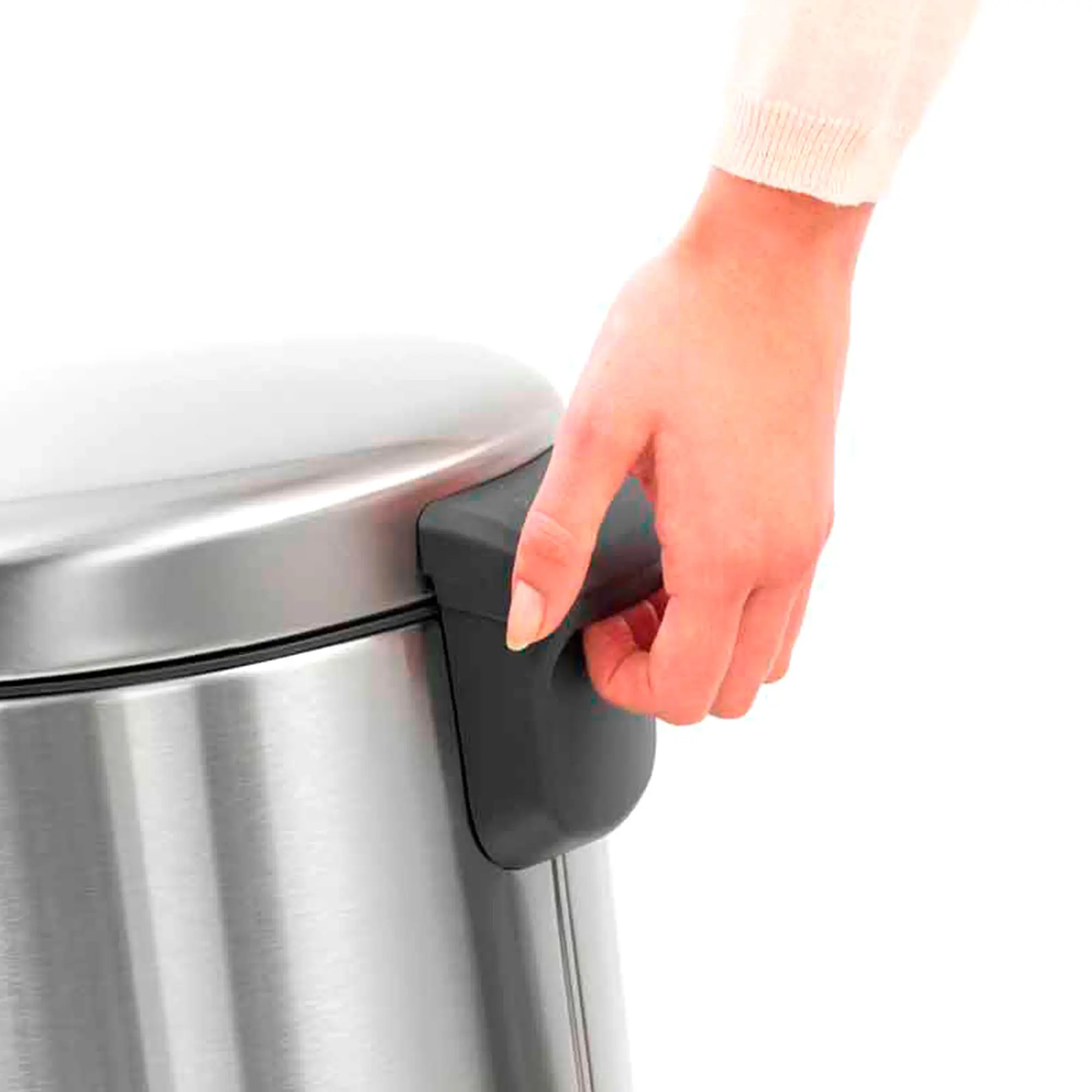 Brabantia newIcon Tretmülleimer 30 Liter aus Edelstahl mit geruchsdichtem Soft-Close-Deckel und stabilem Griff, ideal für Küche und Arbeitsraum
