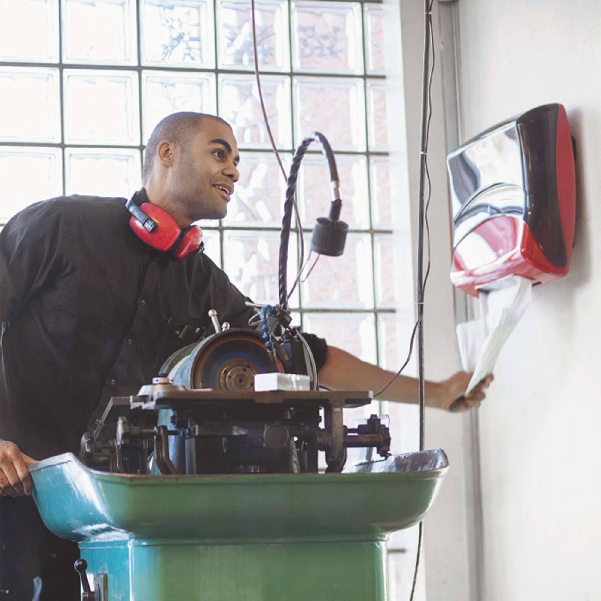 Tork Performance Einzeltuchspender W4