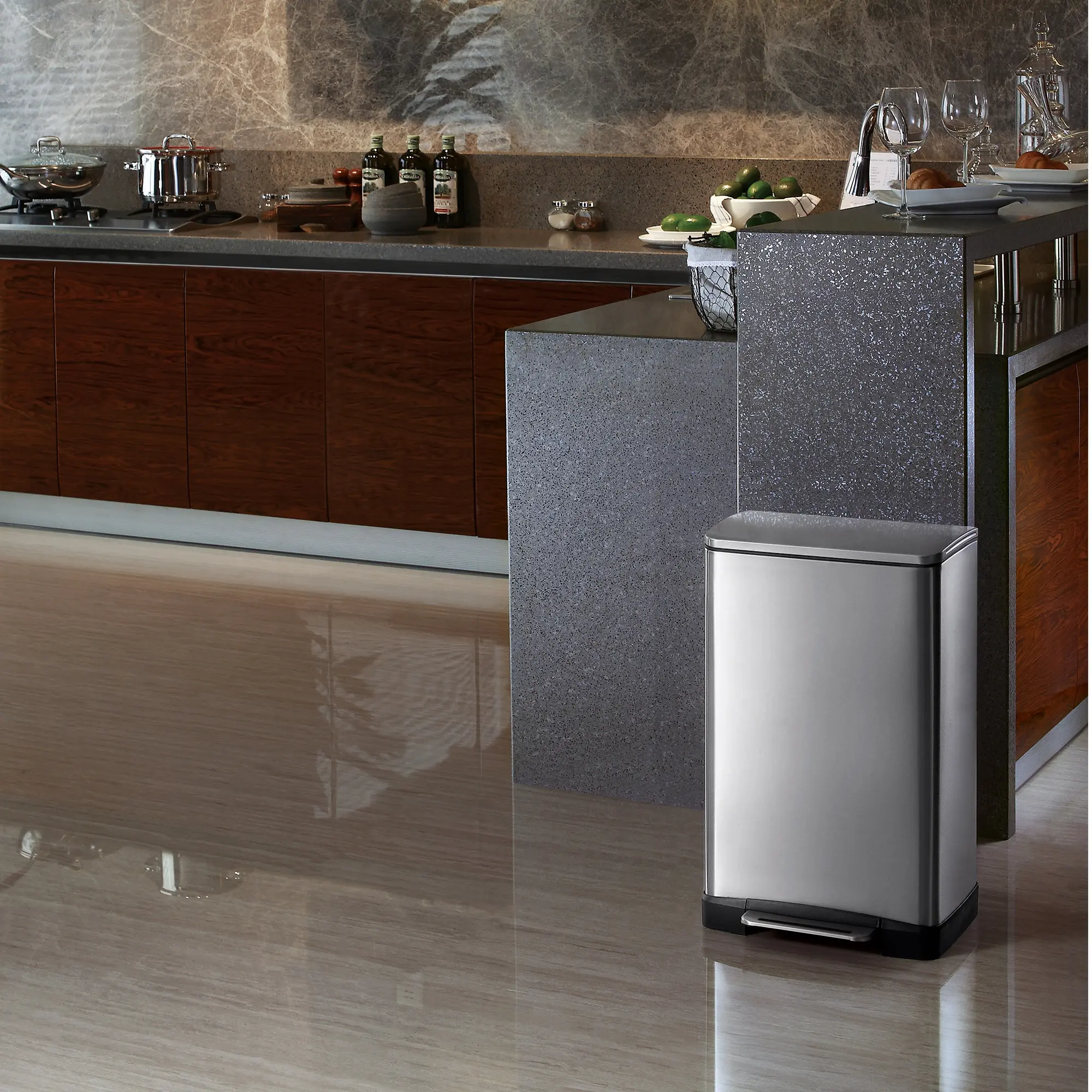 EKO E-Cube Tretmülleimer 40 Liter aus Edelstahl mit Pedal und gedämpft schließendem Deckel, ideal für moderne Küchen, kompatibel mit Carbonfilter für Geruchsschutz