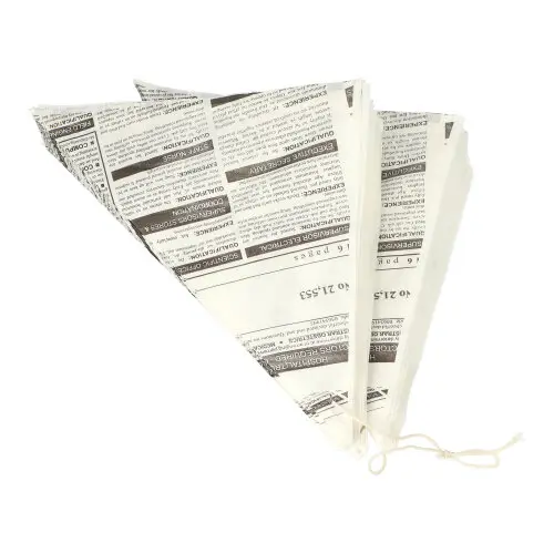 PAPSTAR 1000 Spitztüten, Pergament-Ersatz 32,5 cm x 23 cm x 23 cm "Newsprint" Füllinhalt 250 g, fettdicht