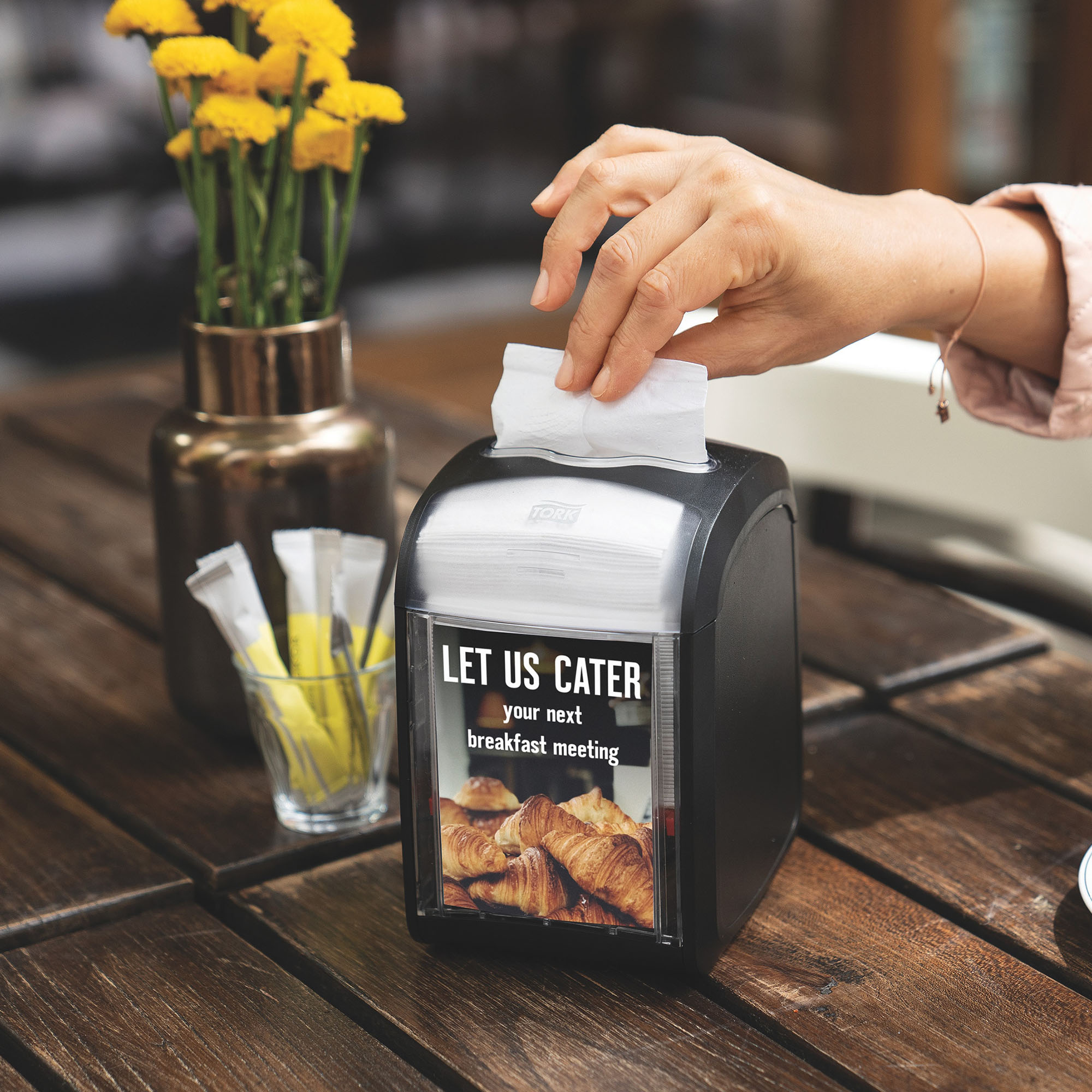 Tork 272900 Xpressnap Fit Tischspender Multifold N14