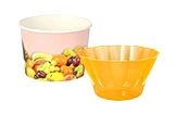 Eisbecher Set mit gelbem Kunststoff Dessertbecher und rundem Pappbecher mit buntem Früchtemotiv für Eis und Nachspeisen