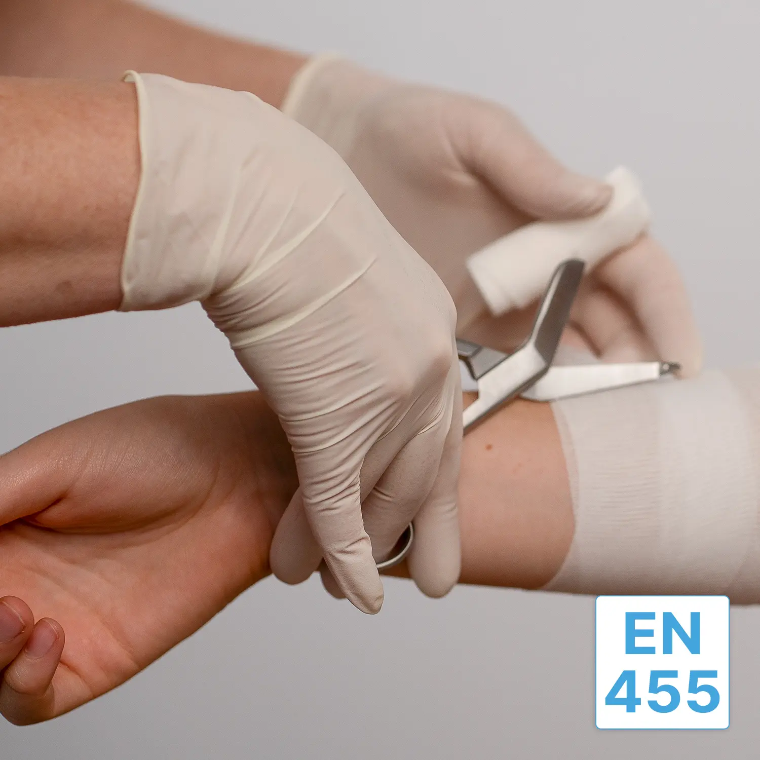 ARNOMED CLASSIC LATEX PF Latexhandschuhe naturweiß puderfrei, fingertexturiert nach EN 455 für Medizin, Labor, Pflege und Gastronomie, VE 100 Stück