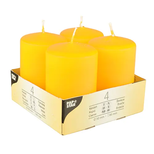 Starpak Stumpenkerzen Ø 50 mm, 80 mm gelb von PAPSTAR, 4er-Pack, Höhe 80 mm, lange Brenndauer ca. 16 Stunden, Kartoneinheit 24 Stück