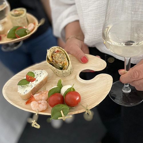 PAPSTAR Cater Plates Palmblatt "pure" oval 1,3 cm x 18 cm x 23,5 cm, 4 x 25 Stück