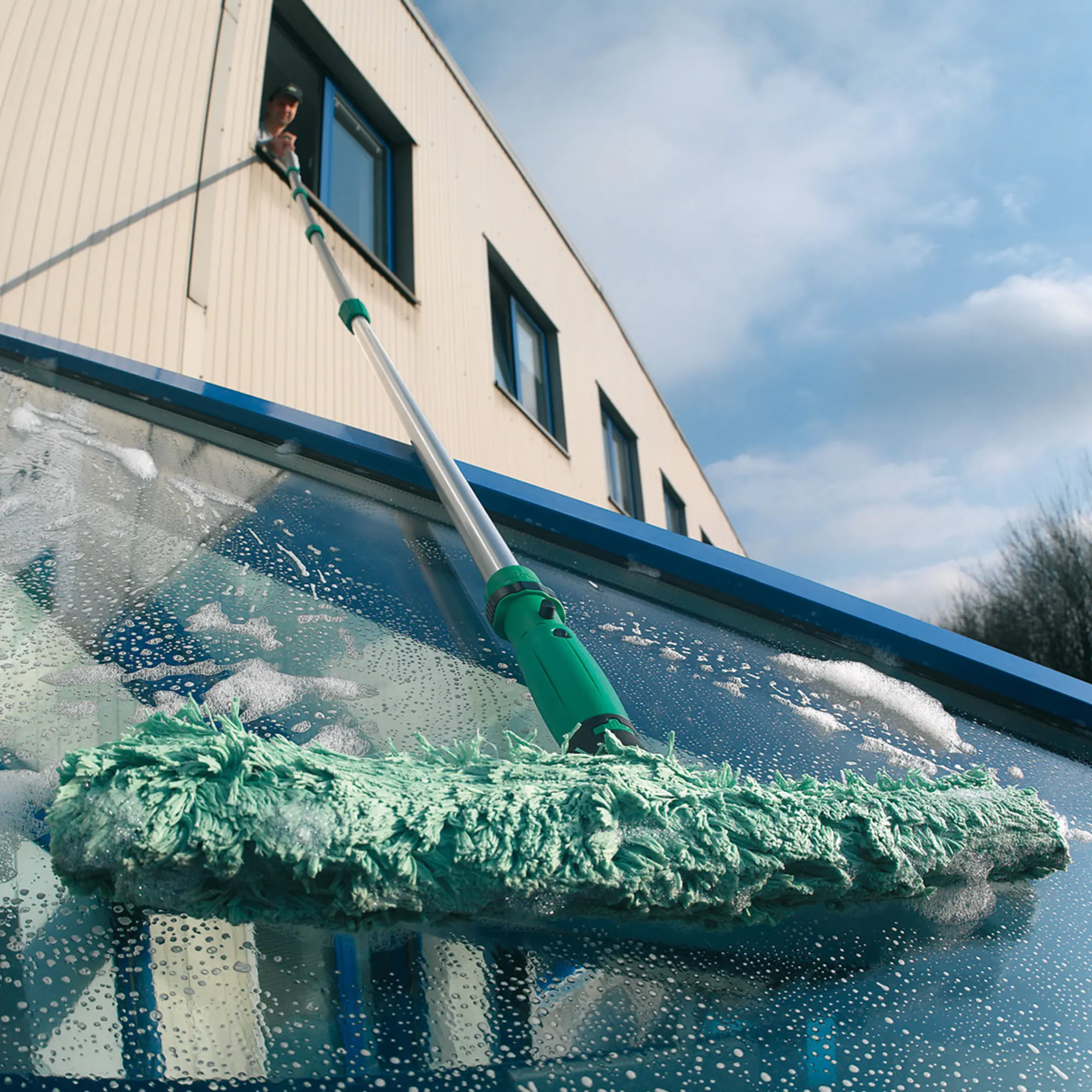 Unger StripWasher MicroStrip Einwascherbezug aus Mikrofaser für die professionelle Glas- und Fensterreinigung großer Fassaden mit hoher Schmutz- und Wasseraufnahme