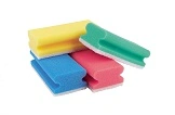 Buntes Schwamm-Set mit ergonomischem Griffprofil für gründliche Reinigung in Küche und Haushalt, vier rechteckige Schwämme in Gelb, Blau, Rot und Grün