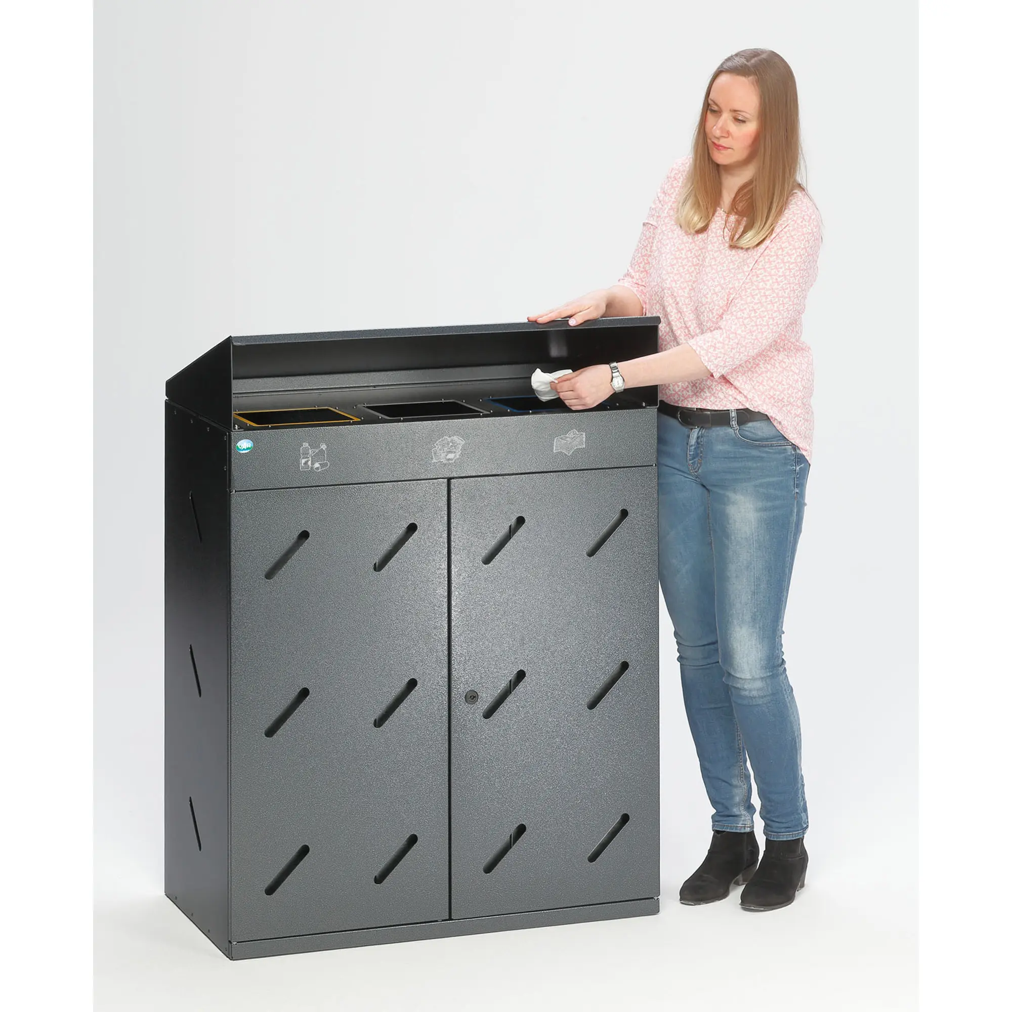 VAR Wertstoffsammelstation WS 89, 3 x 100 Liter aus Stahlblech mit drei Einwurföffnungen in Silber, Gelb und Blau für Restmüll, Papier und Wertstoffe, Bedienung durch eine Person