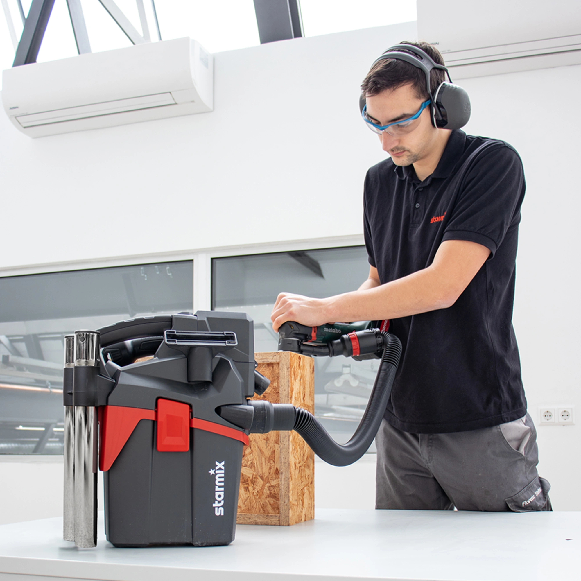 Starmix Smart L18V Set tragbarer Akku-Nass-Trockensauger mit Ladegerät